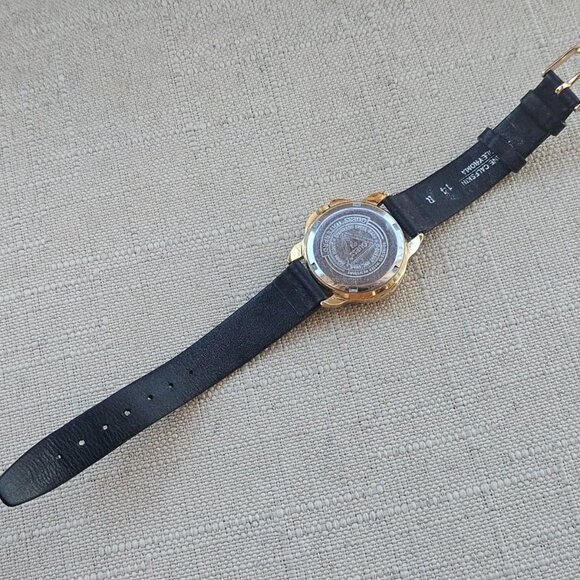 Vintage Guess Ladies Wristwatch Date/Day Calendar Gold Tone Case Analog Watch - Picture 9 of 11